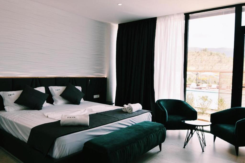 Equos Resort Hotel Tirana Buitenkant foto